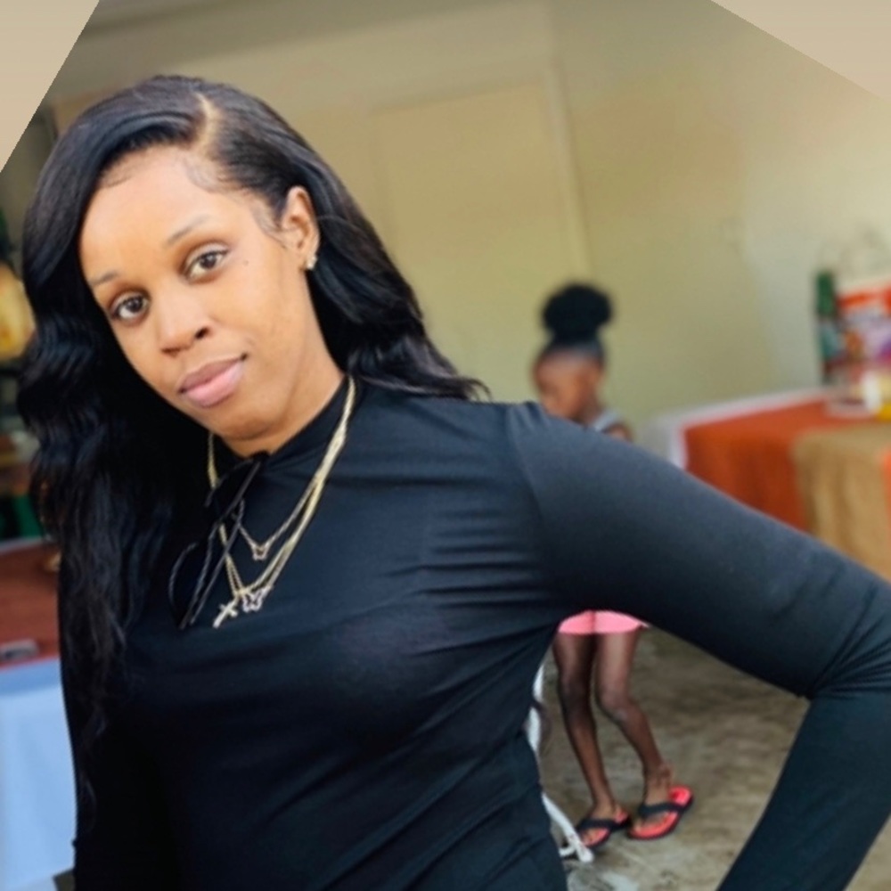 Meet your Posher, Sheniqua